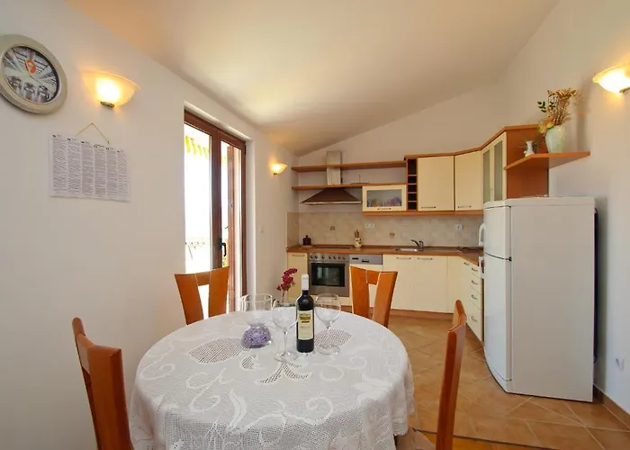 Apartament Hella *