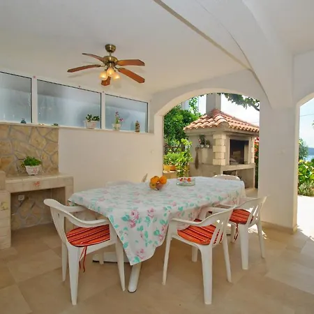 Апартаменти Hella *