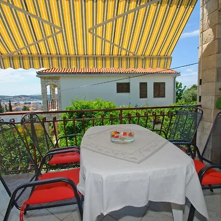 Апартаменти Hella