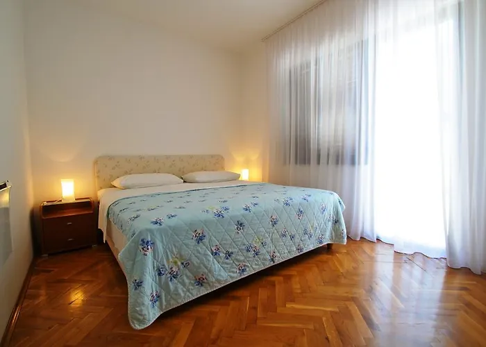 Hella Appartement *