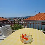 Appartement Hella *