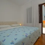 Appartement Hella *