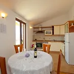 Appartement Hella *